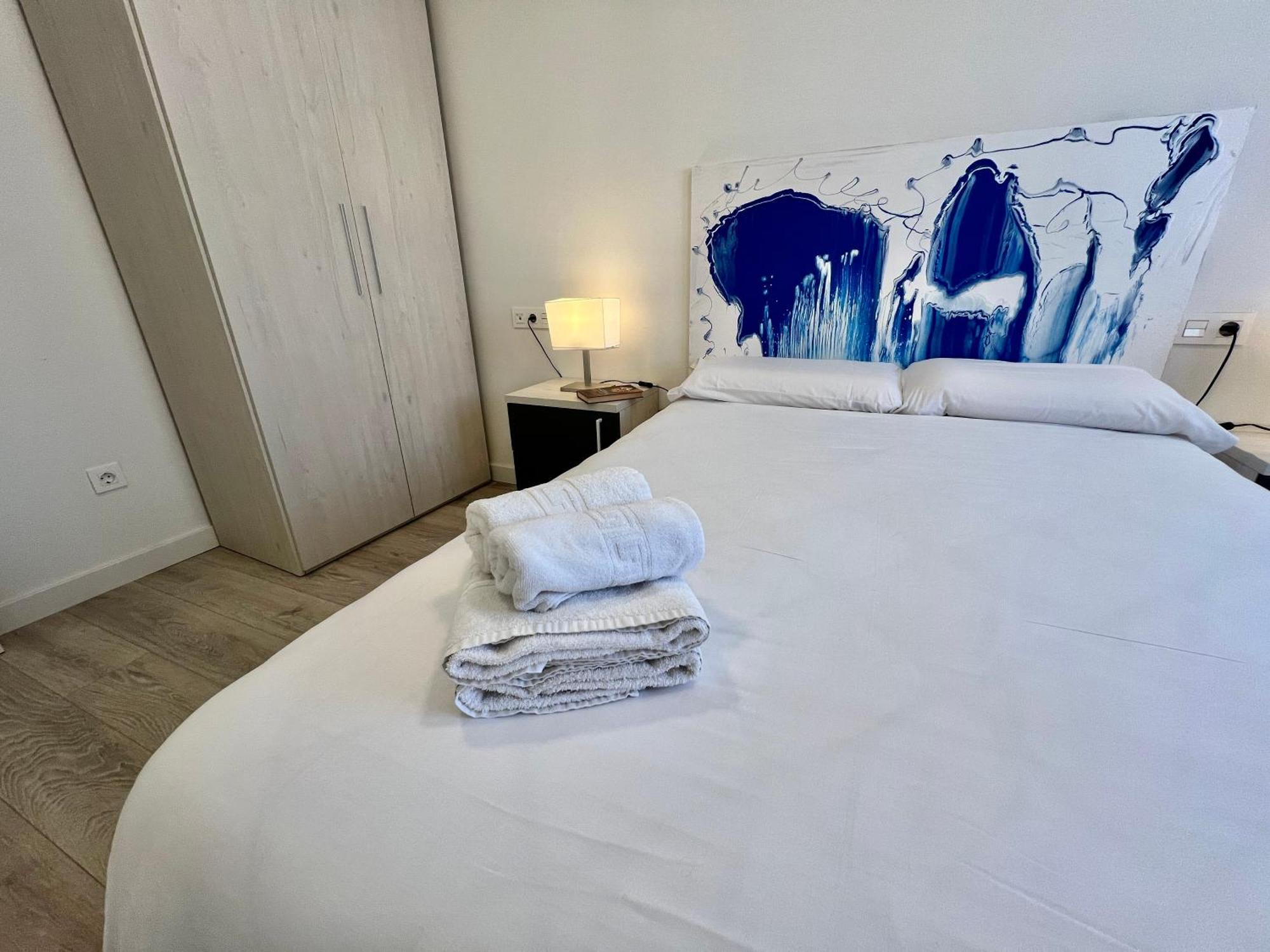 Apartamentos Rincon Del Mar Torre Del Mar Eksteriør billede